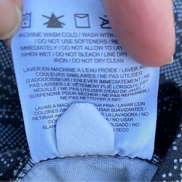 Nike Legend Black Dri-Fit Cotton Tight Capri Zig Dot Leggings. Size Small. EUC! - Picture 7 of 7